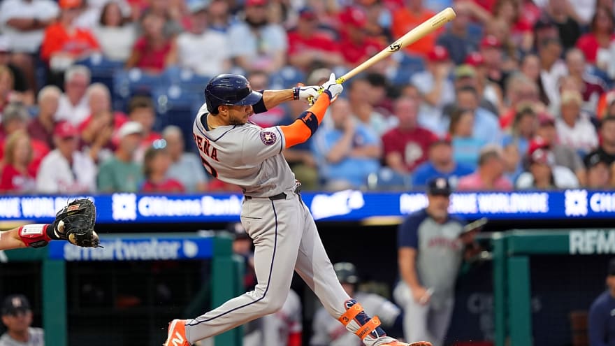Jeremy Pena homers twice as Astros top Royals
