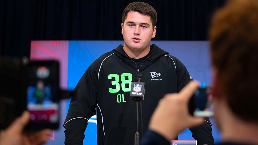 College coach breaks down hidden gem offensive lineman that has caught the Chicago Bears’ attention ahead of the 2026 NFL Draft