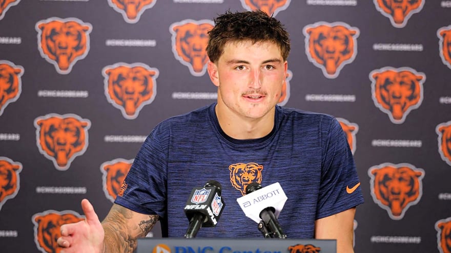 ‘Poised to take that title’ — Bears TE Colston Loveland is gaining heavy respect as one of the top players at his position