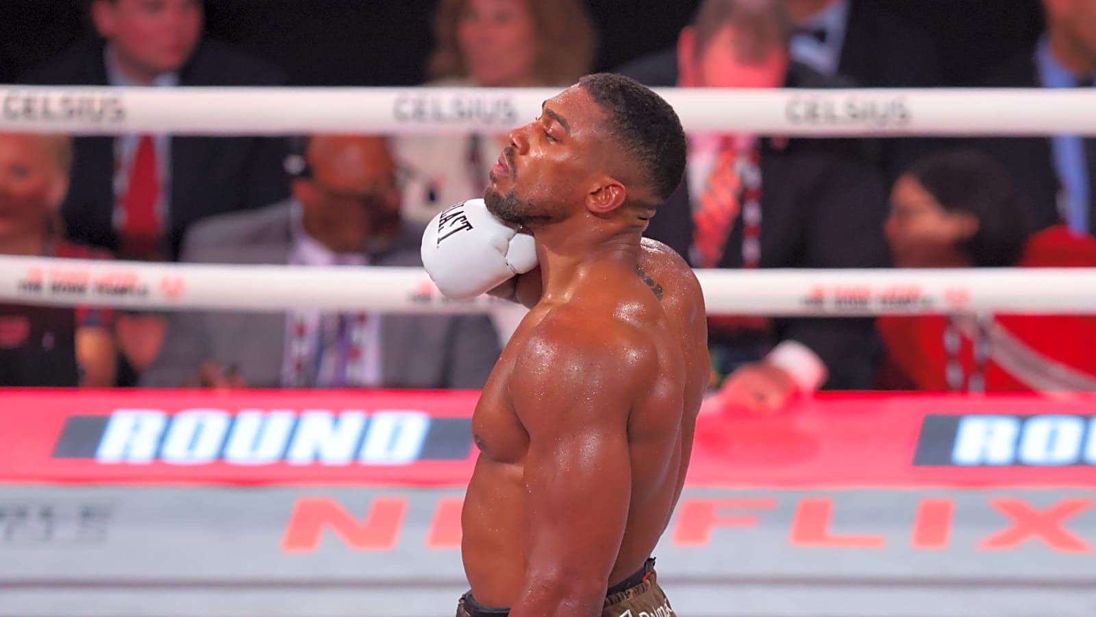 Anthony Joshua Seen Back in Boxing Training as He Continues Recovery After Deadly Crash