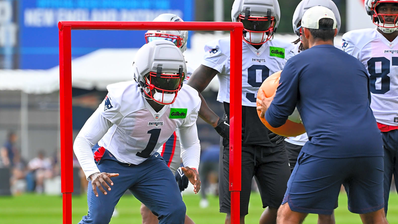 A.J. Brown has one word to describe Mike Vrabel's tough approach