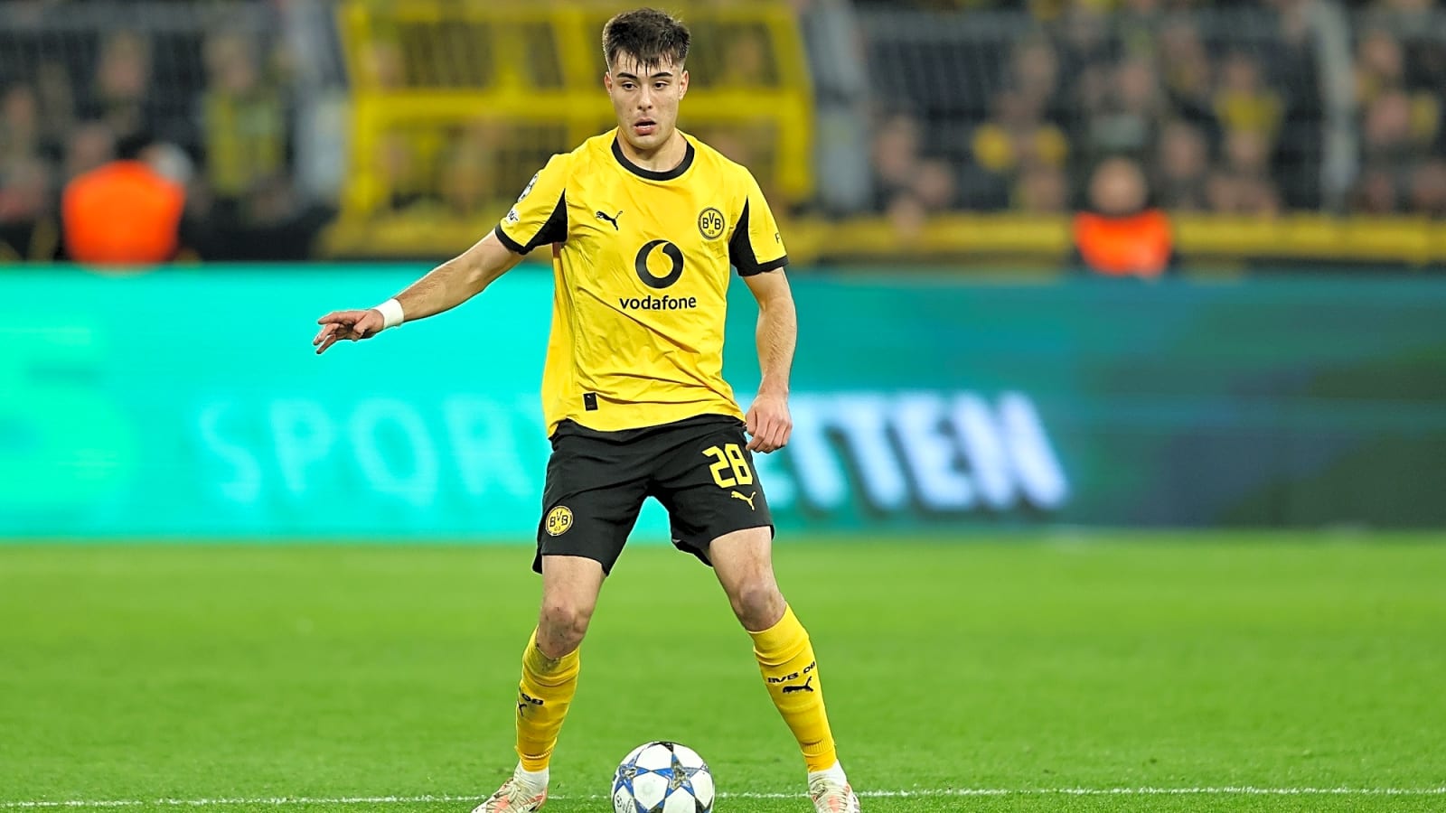 Chelsea consider centre-back move as defensive injuries mount of Maresca