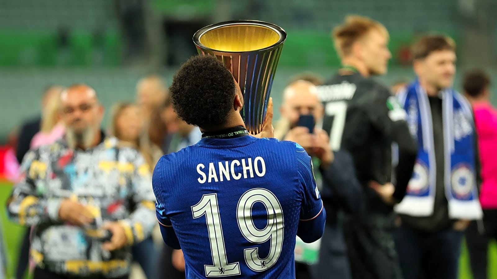 'Get ready' – Fabrizio Romano teases of 'crucial hours' for key Chelsea transfer deal