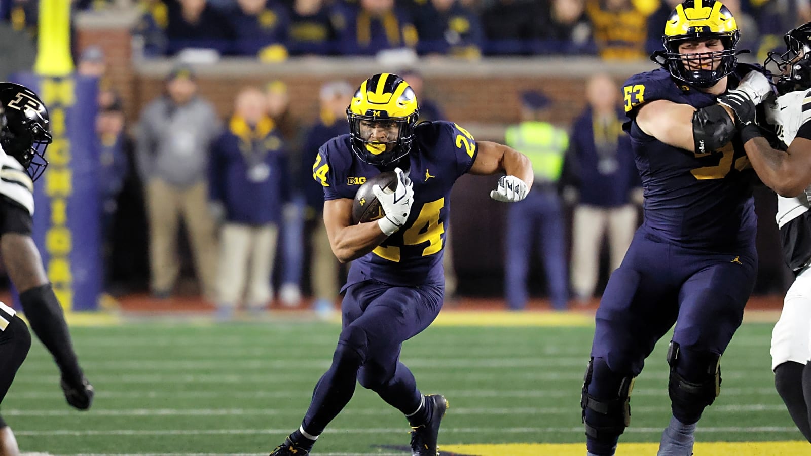Michigan Wolverines Quietly Continue To Climb College Football Playoff Rankings