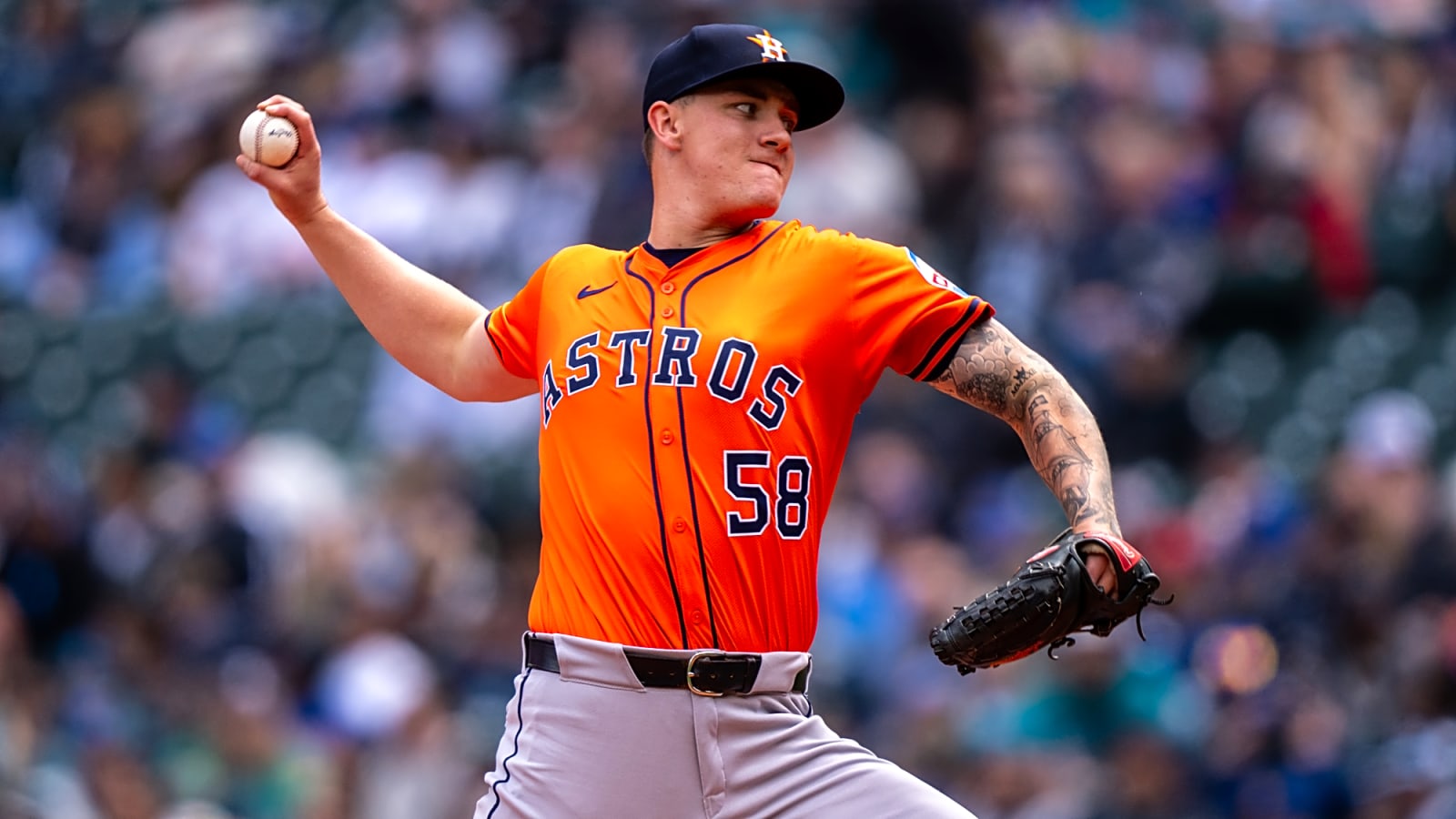 Hunter Brown Continues Strong Start to Season