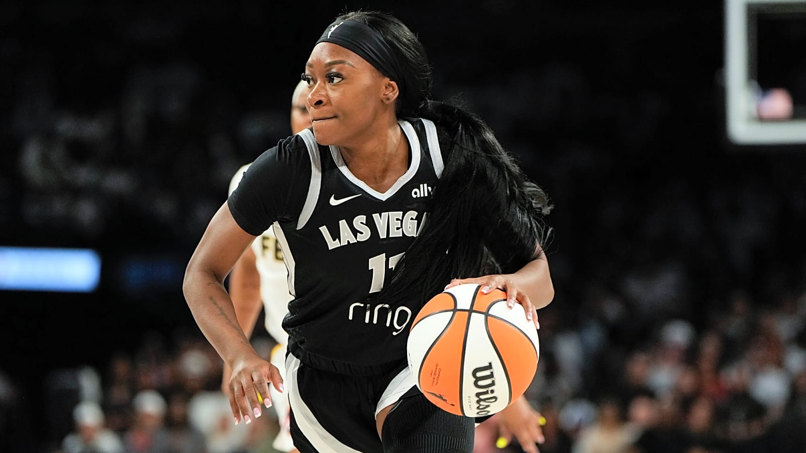 Dana Evans makes history as she Shines Bright in the Aces 89-86 win
