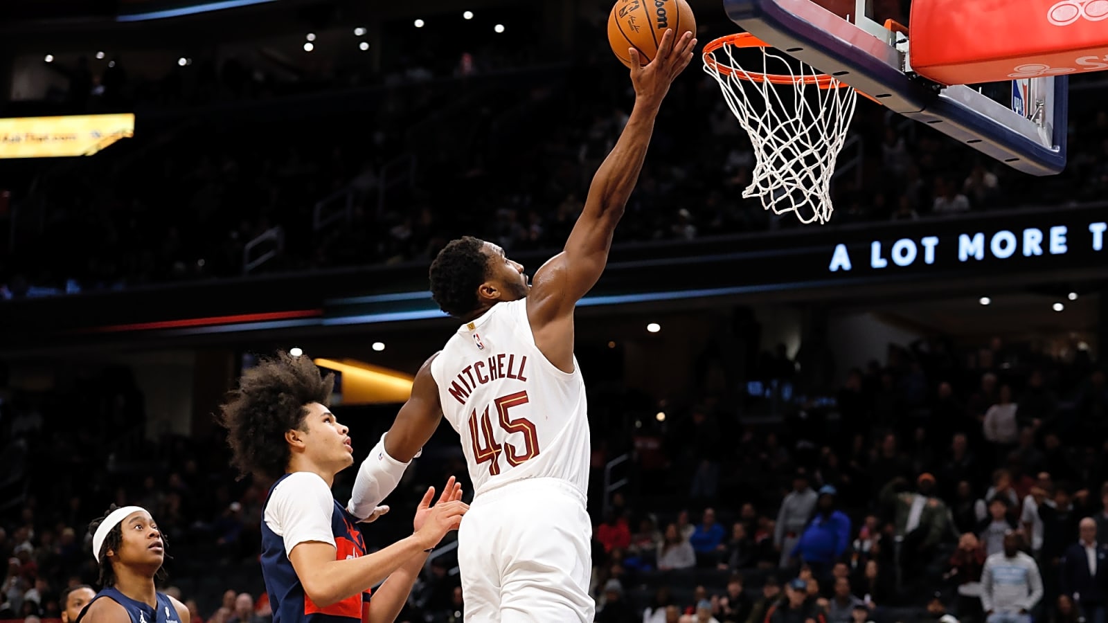Donovan Mitchell drops 48 points as Cavaliers rally past Wizards
