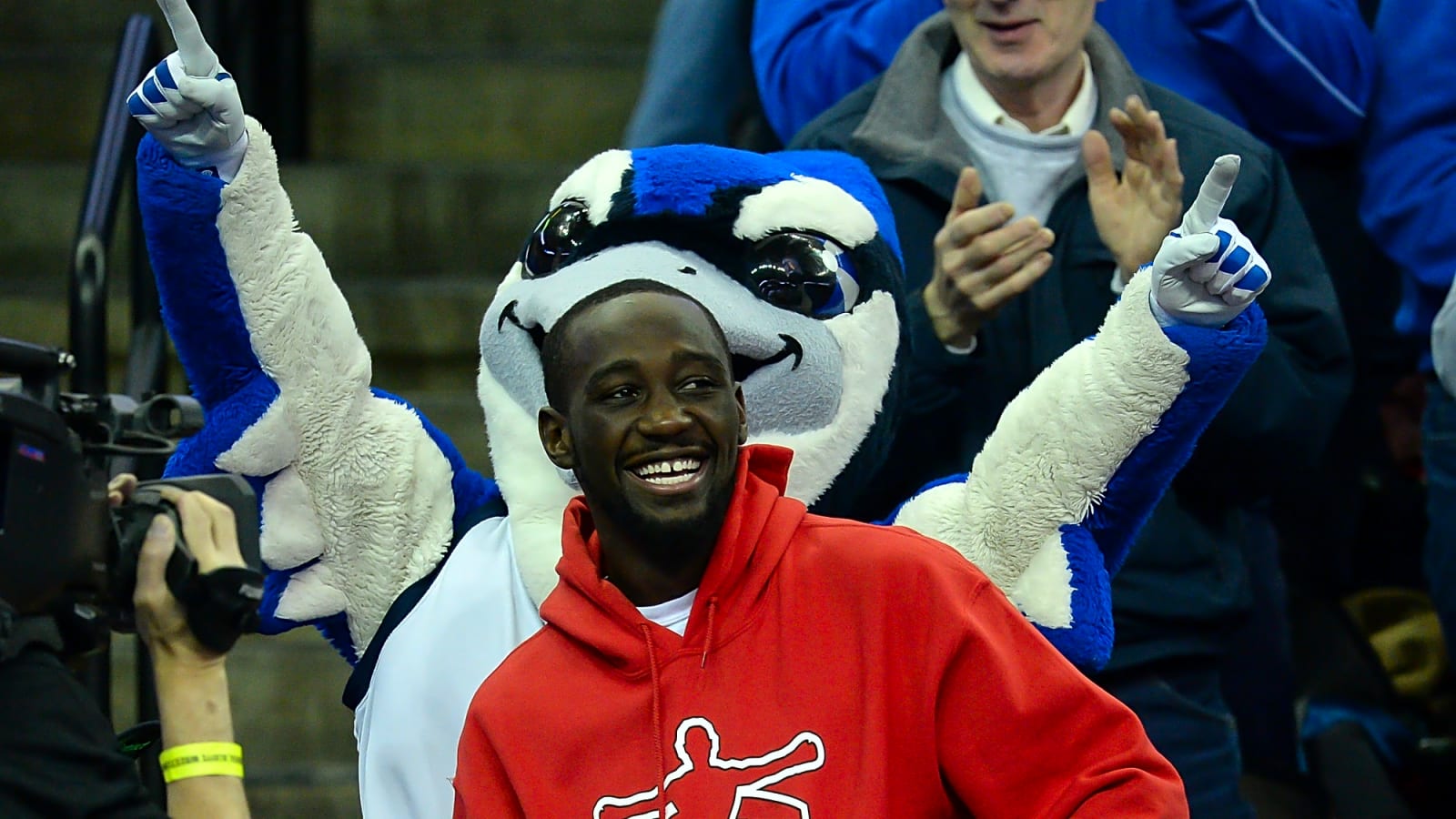Terence Crawford Gives Errol Spence Jr. His Flowers