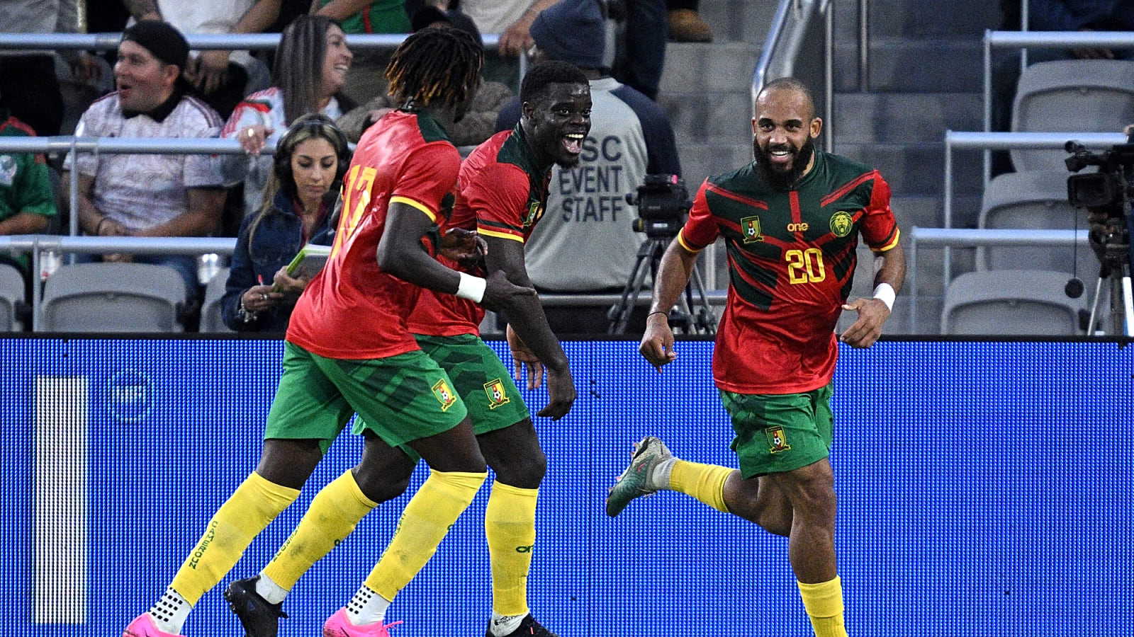 Talks stalled by Manchester United over £70m price tag for prolific star