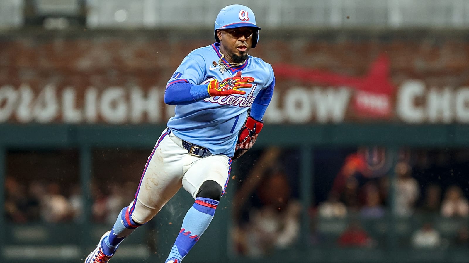 Braves blast 3 HRs in victory over Cubs