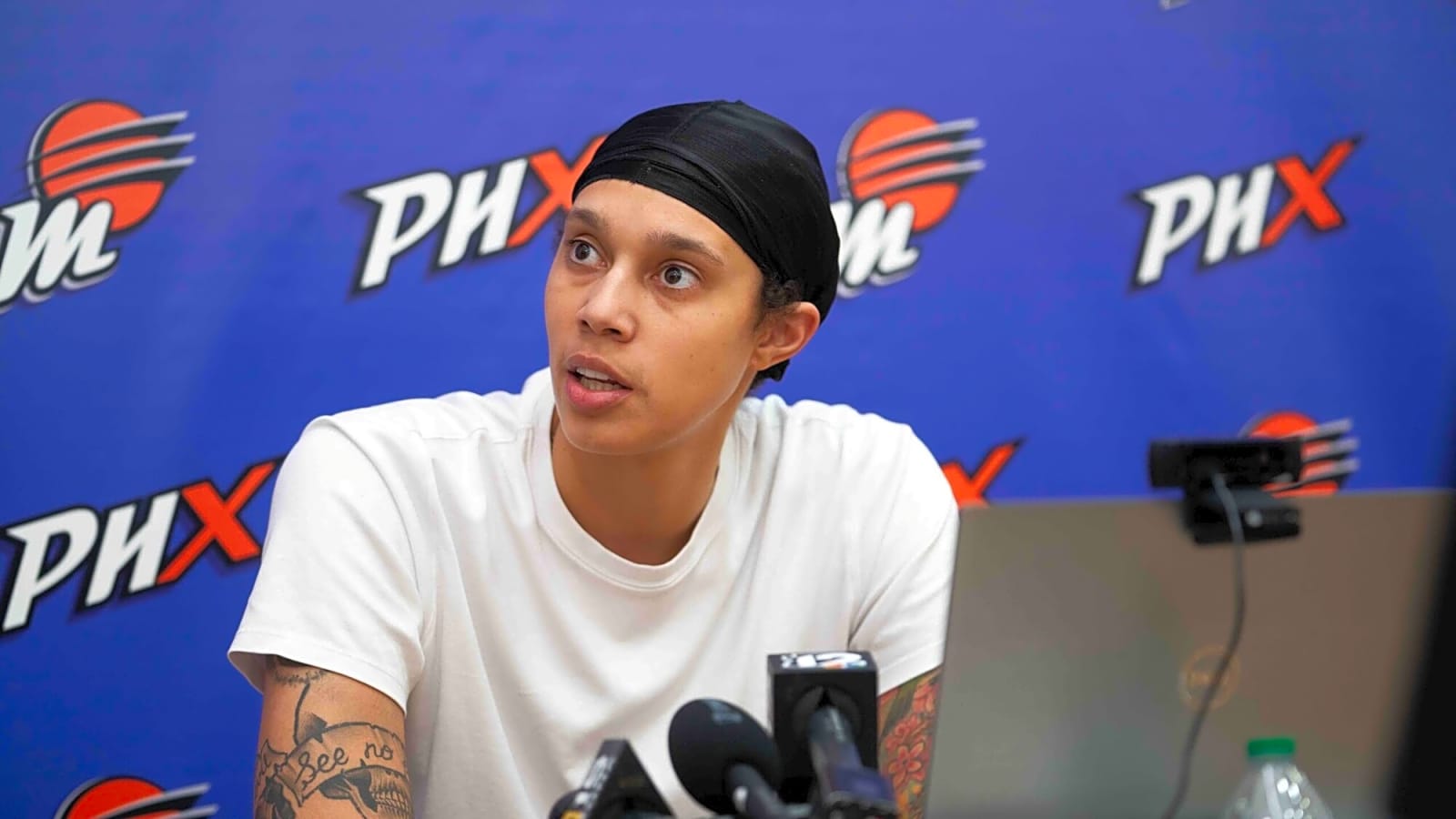  Brittney Griner Shows Off New Braided Look Entering New Season With Atlanta Dream