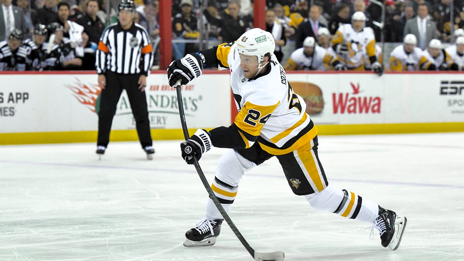 Report: Maple Leafs Pitched Free Agent by Marner’s Agent