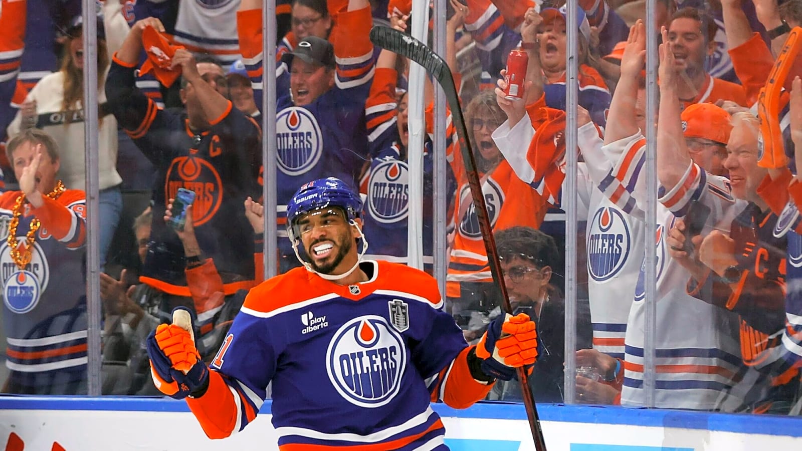 Sources: NHL to continue examination of Oilers’ LTIR relief usage for Evander Kane