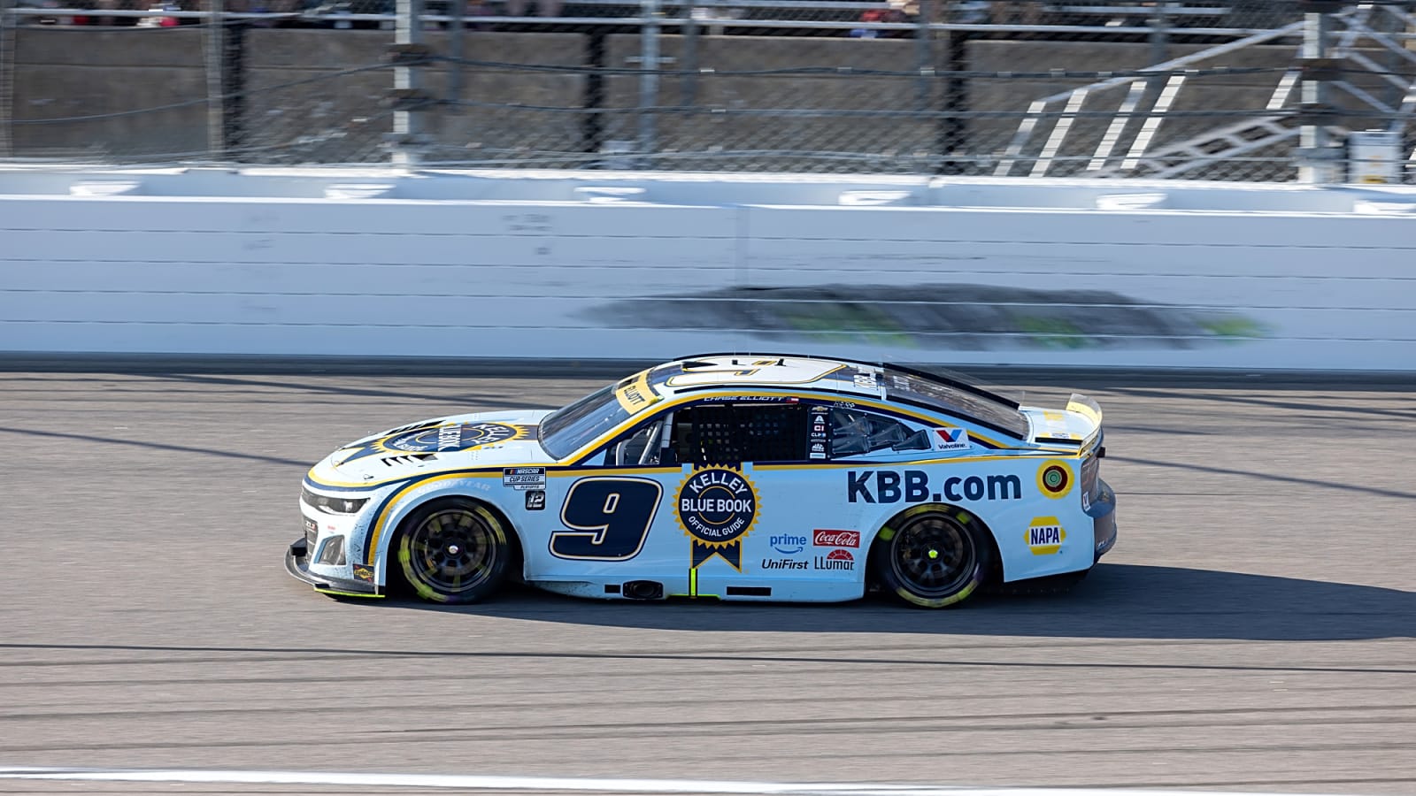Chase Elliott’s Crew Chief Sends Clear Roval Message After Kansas Breakthrough