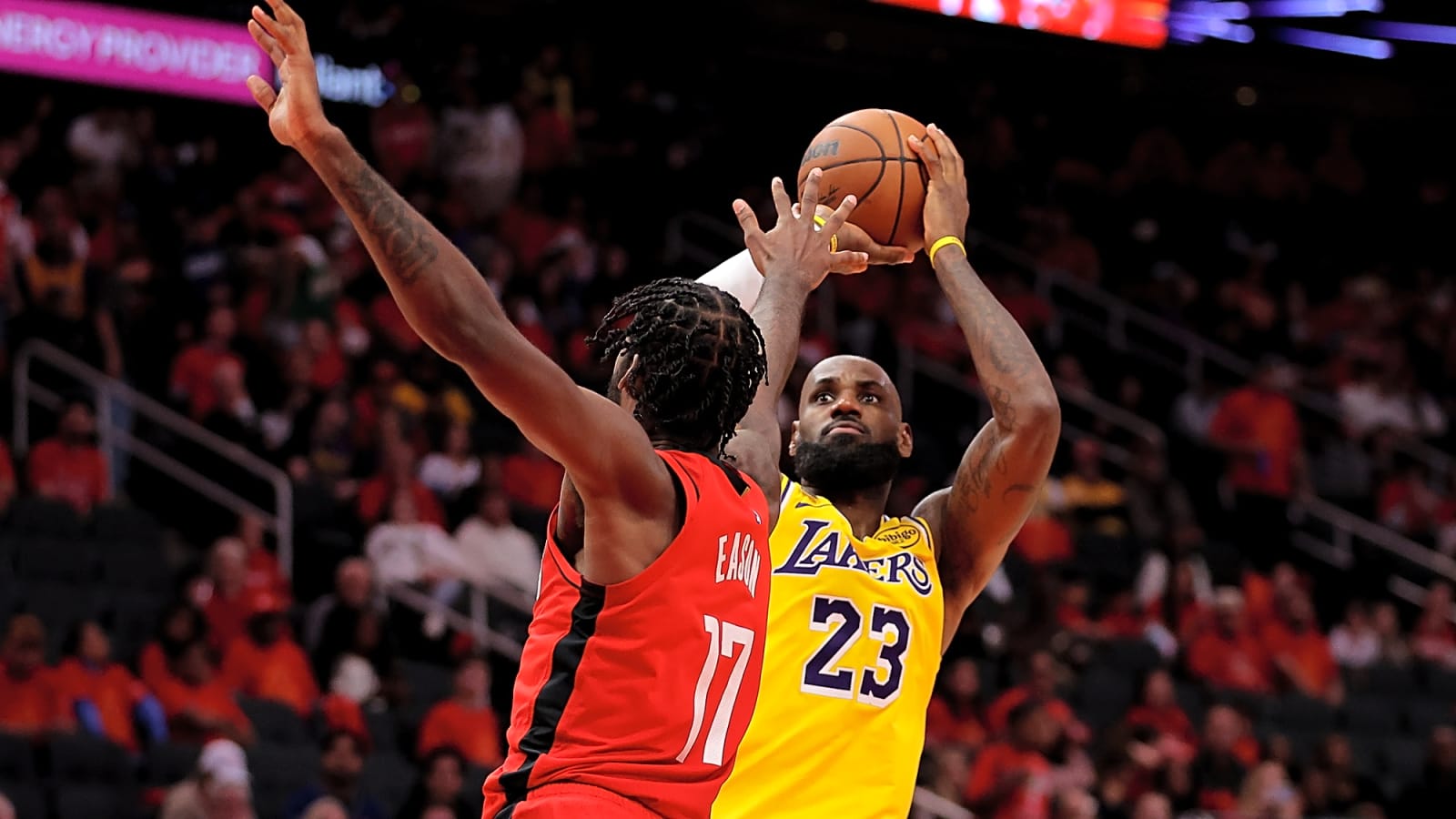 LeBron James, Lakers defense shut down and bounce Rockets