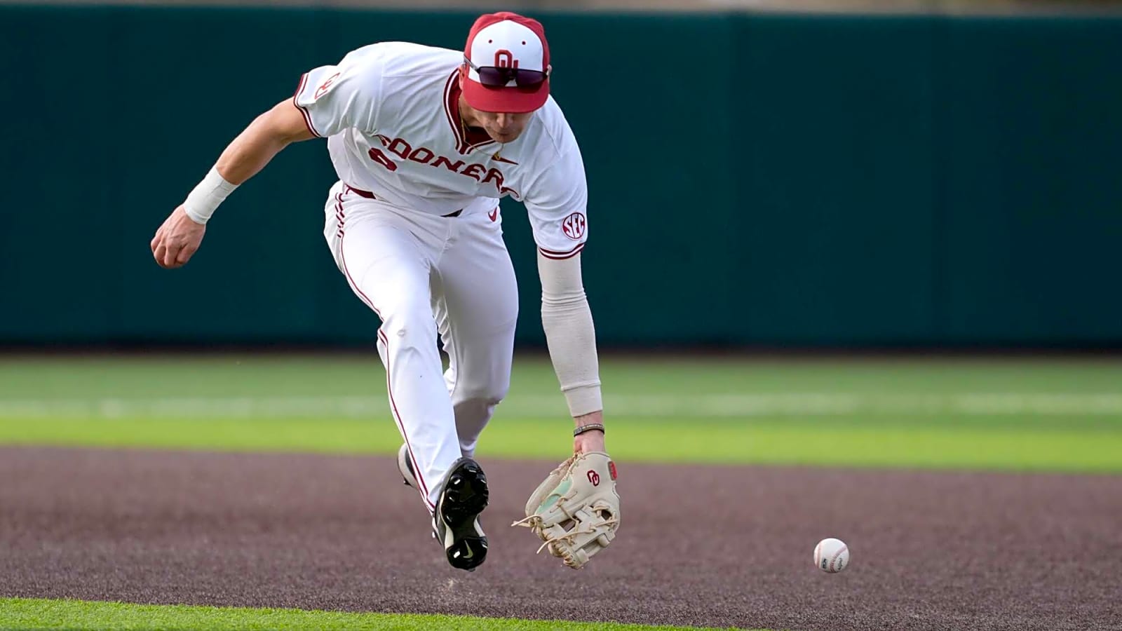2026 NCAA Baseball Tournament: Breaking Down the 12 Regionals Involving the SEC