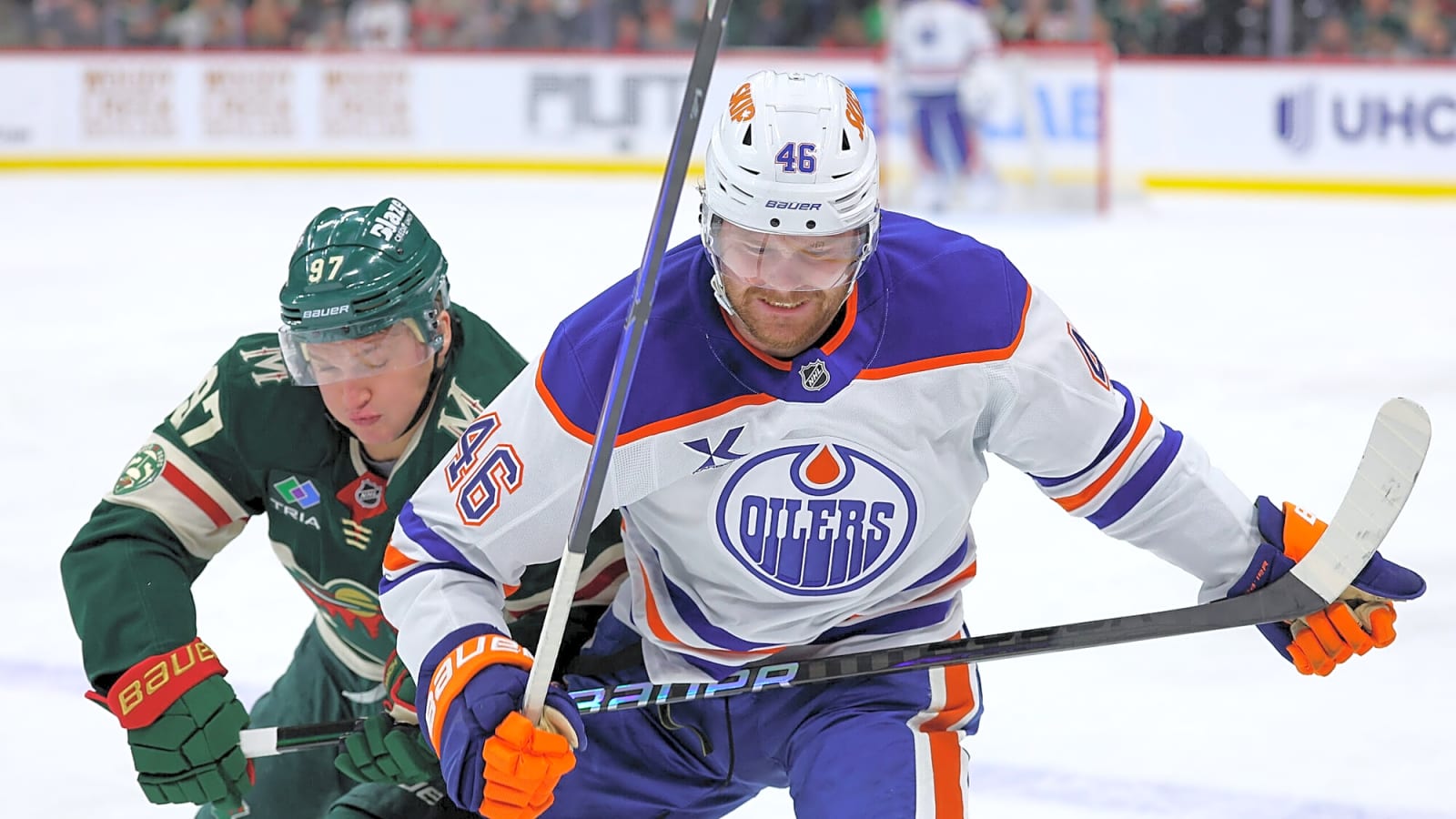 Oilers loan Max Jones to AHL Condors