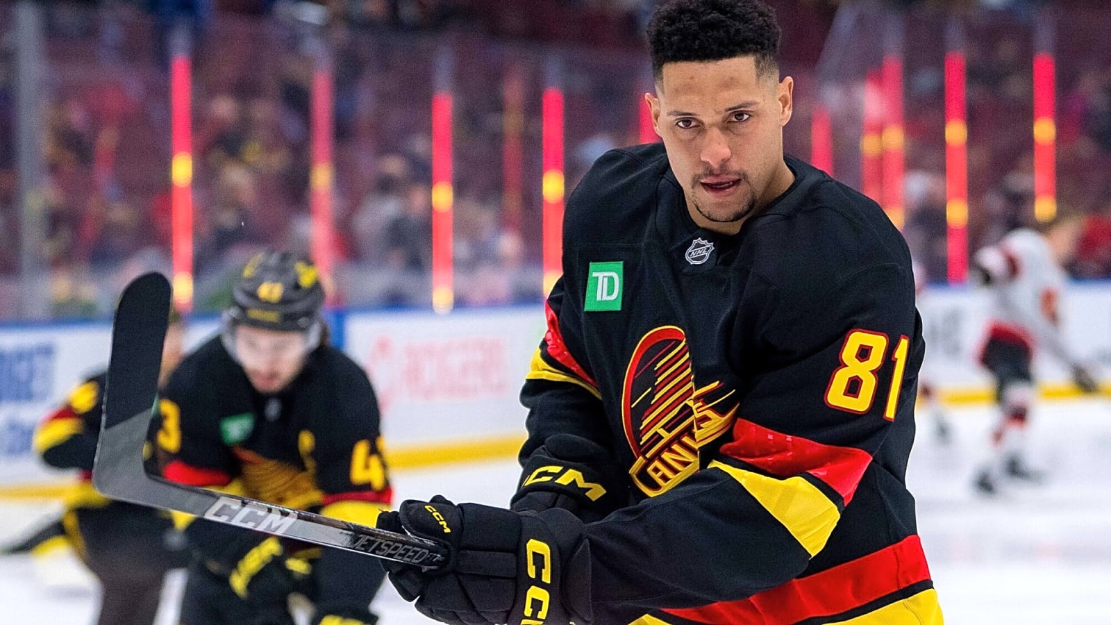 Maple Leafs acquire Dakota Joshua from Canucks for 2028 fourth-round pick