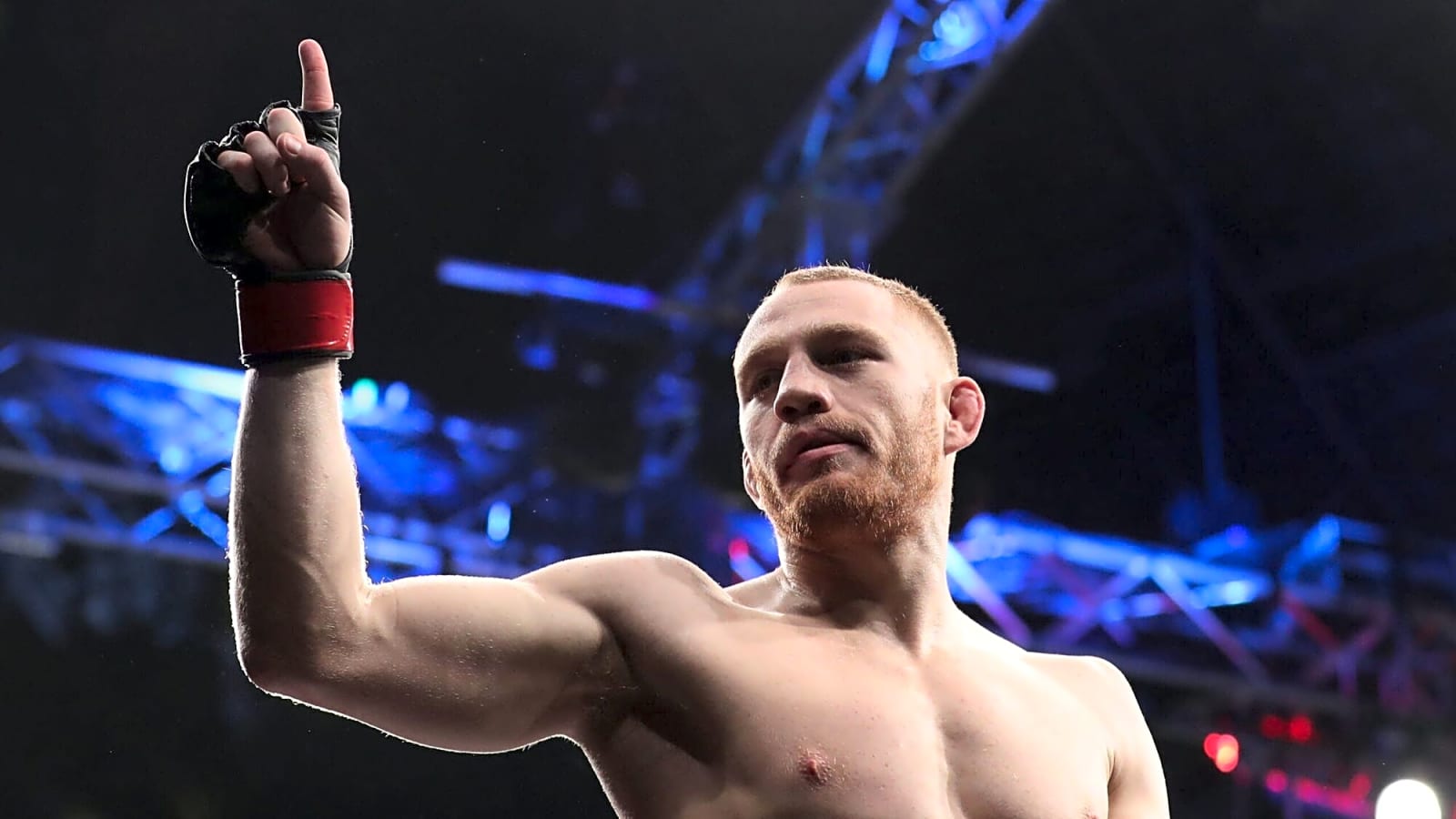 UFC 315 Results: Jack Della Maddalena dethrones Belal Muhammad