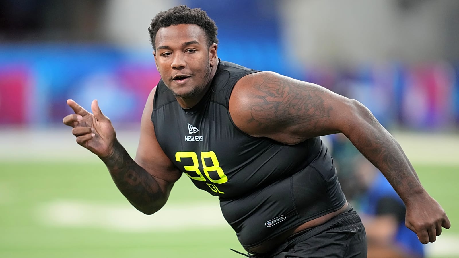 Bills trade up to select DT Deone Walker