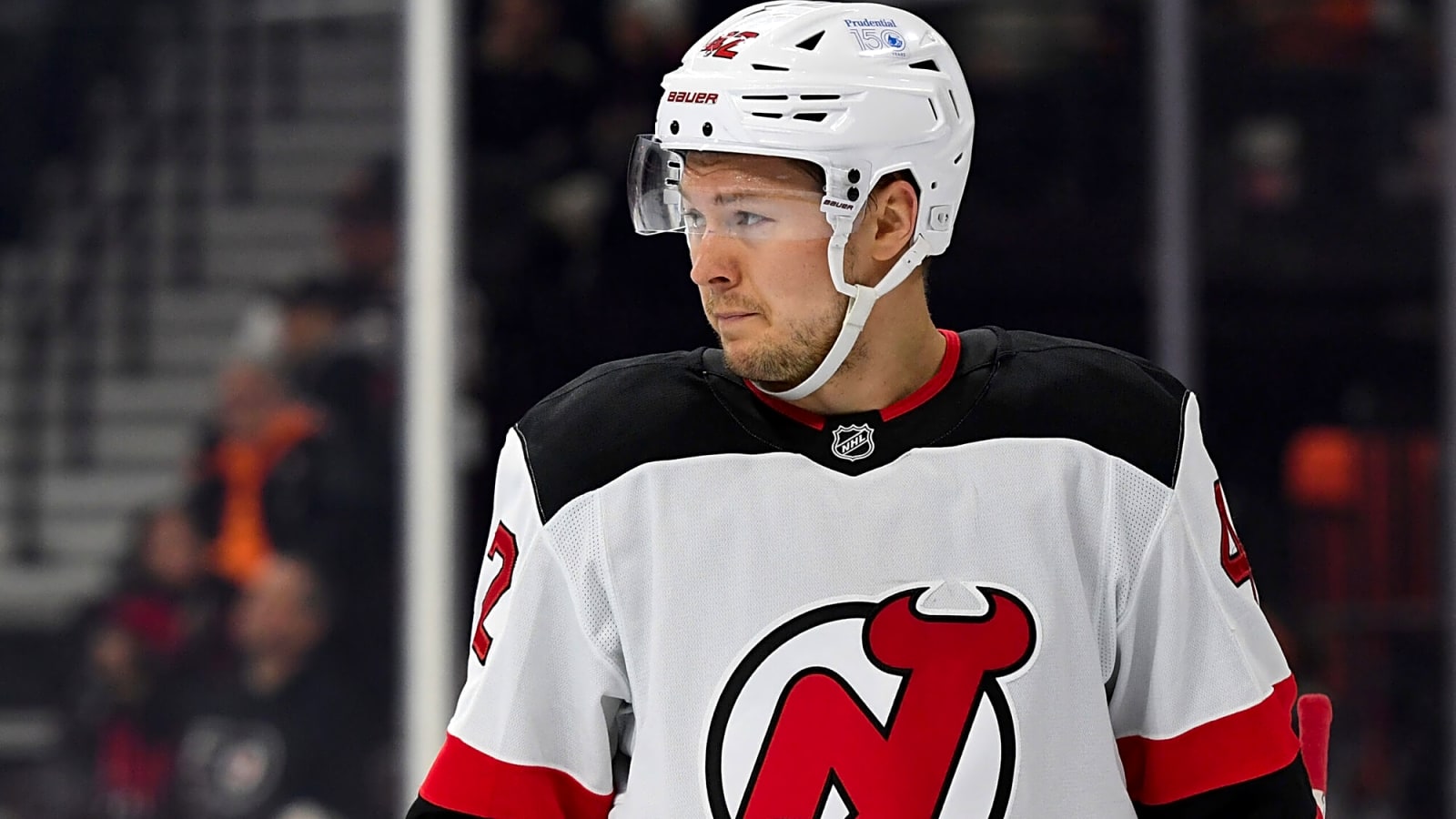 Oilers sign forward Curtis Lazar to one-year, $775,000 contract