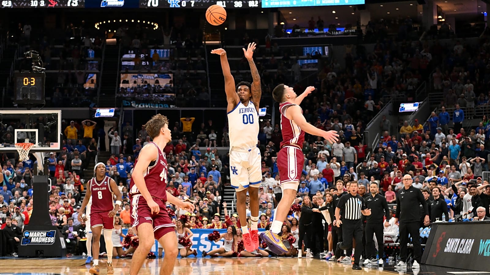 Referees missed key call just before Kentucky’s miracle shot