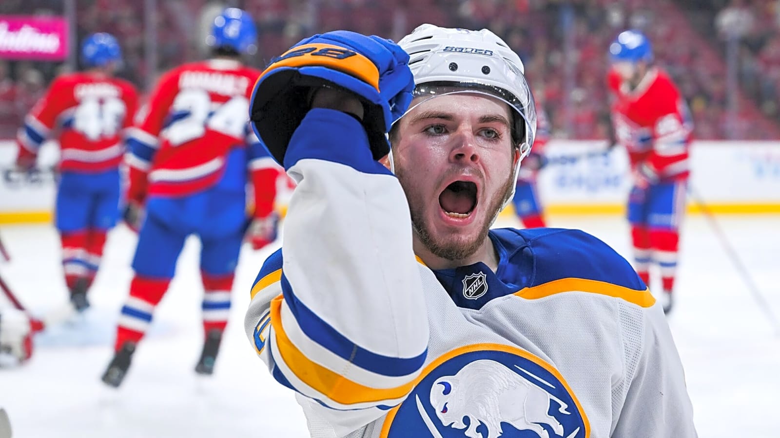Sabres sign Zach Benson to seven-year extension