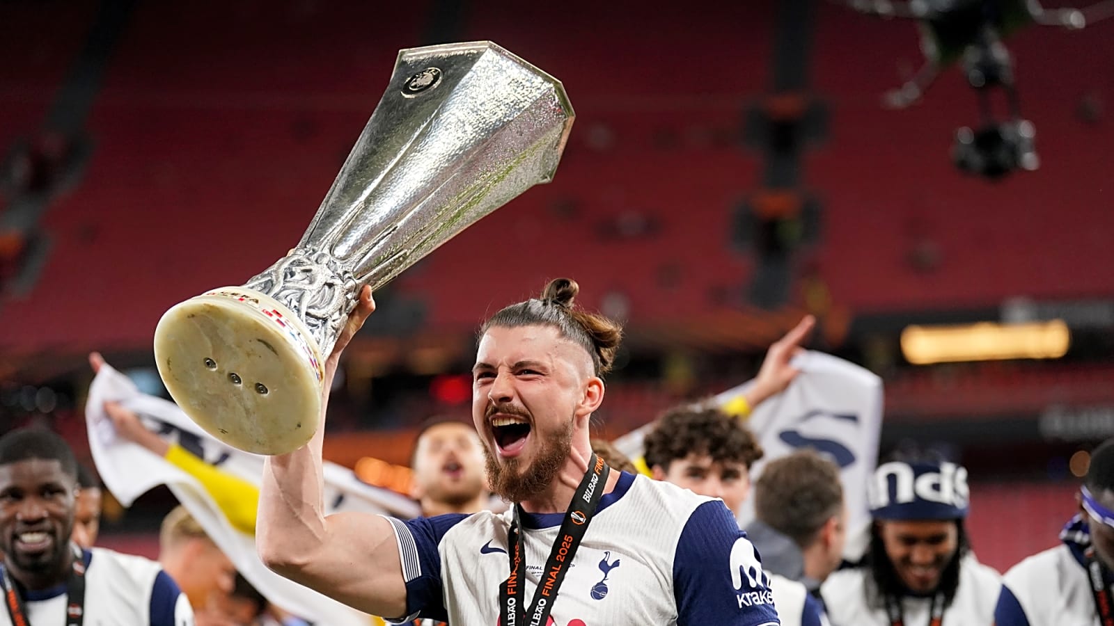 Tottenham star shares special memory as he draws closer to full fitness