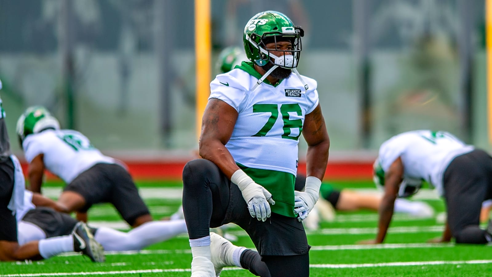 Commanders agree to deal with veteran tackle
