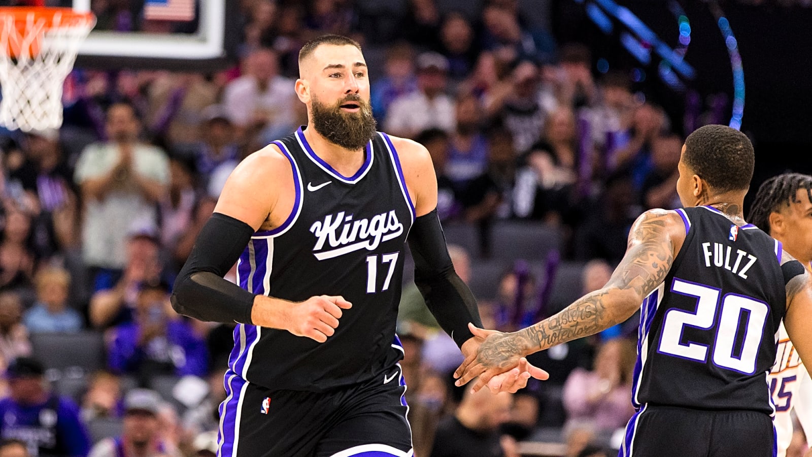 Nuggets, Kings officially swap Jonas Valanciunas, Dario Saric