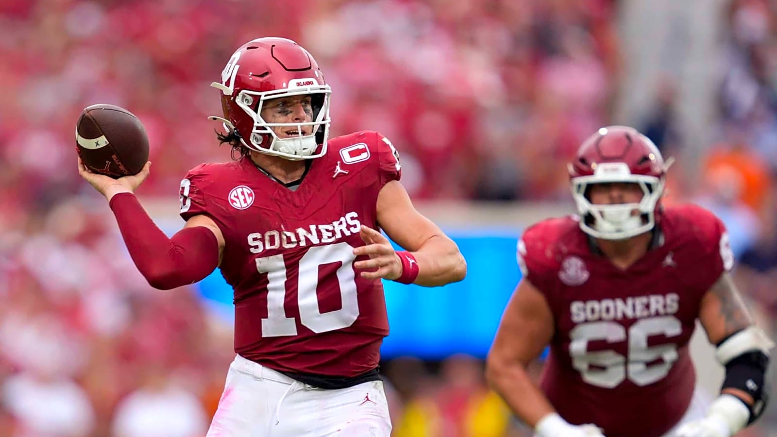 Oklahoma Sooners Quarterback John Mateer Suffers Brutal Injury
