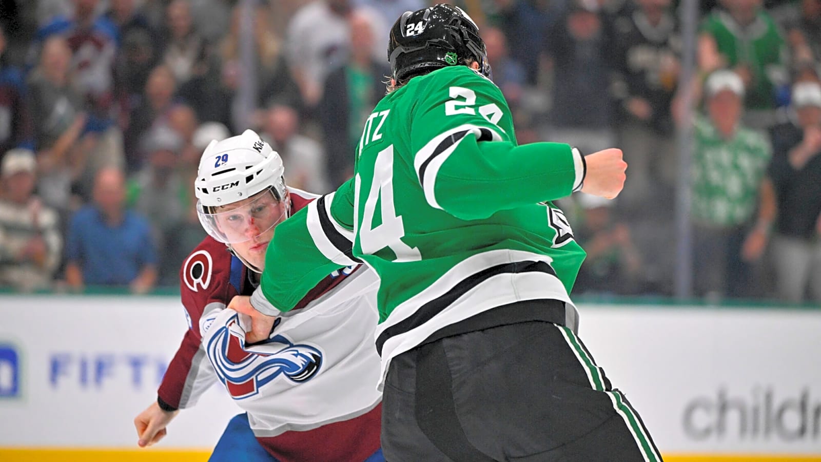 Nathan MacKinnon bloodied in fight with Roope Hintz
