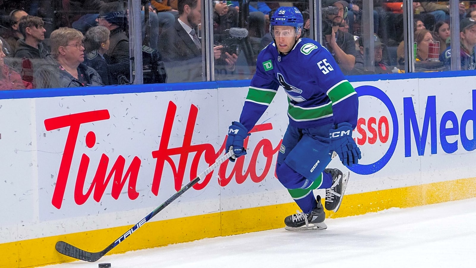Canucks’ Guillaume Brisebois out indefinitely with lower-body injury