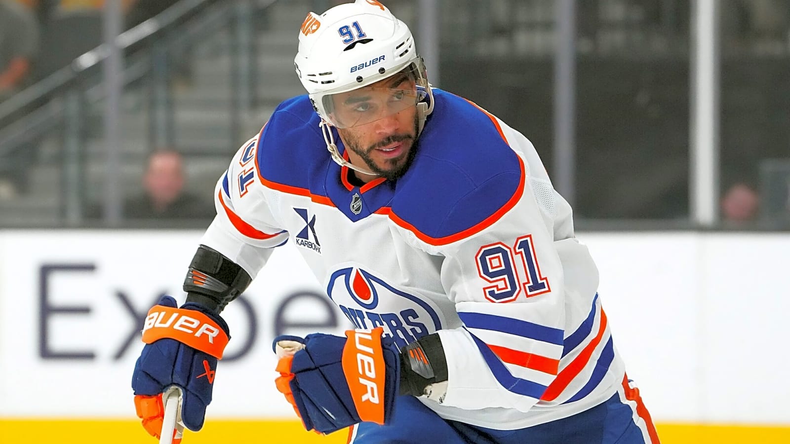 Canucks acquire Evander Kane from Oilers for draft pick