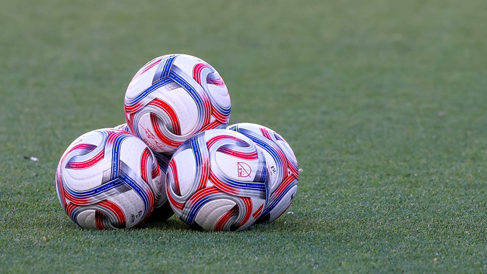 Contact made: Arsenal working on signing CL opponent who impressed against them