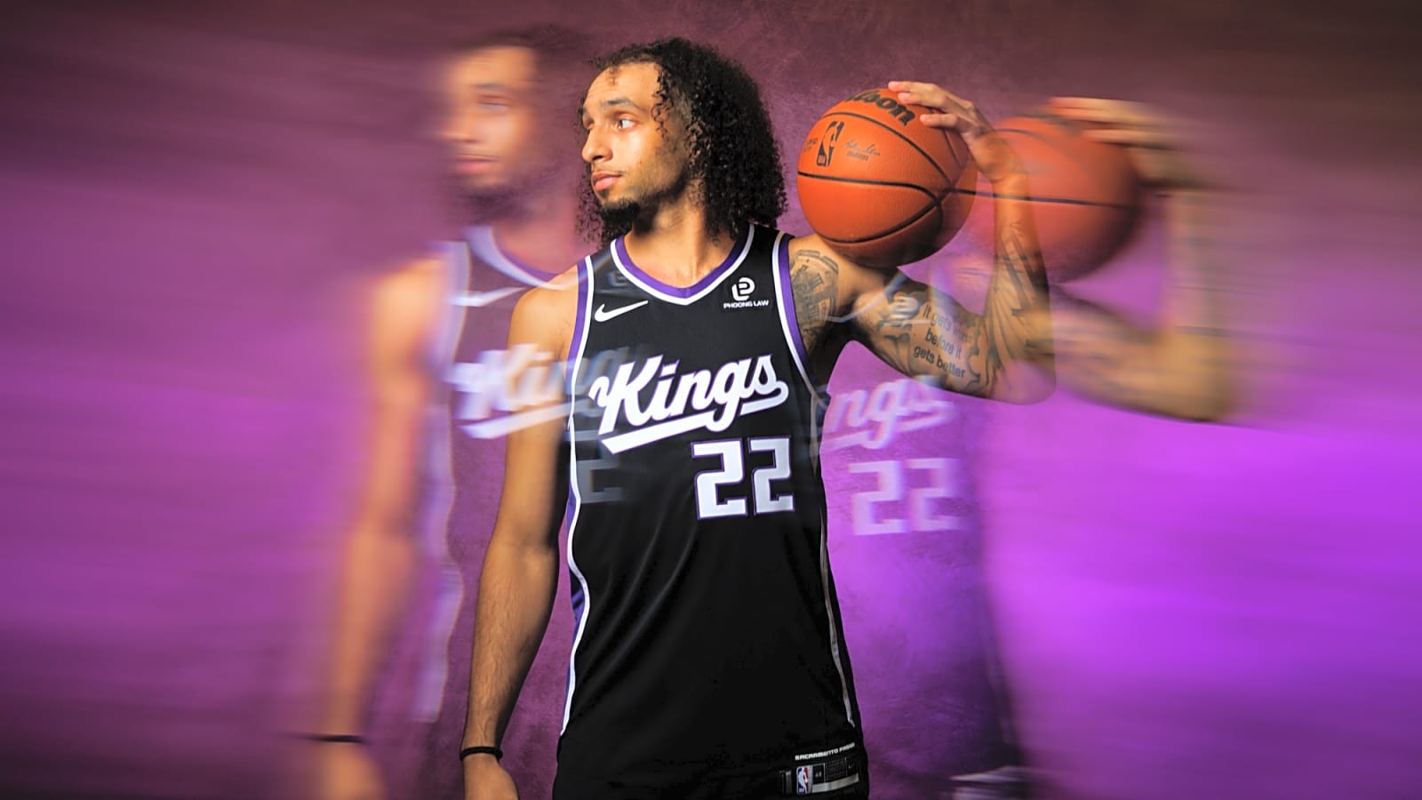 Kings exercise third-year option on Devin Carter