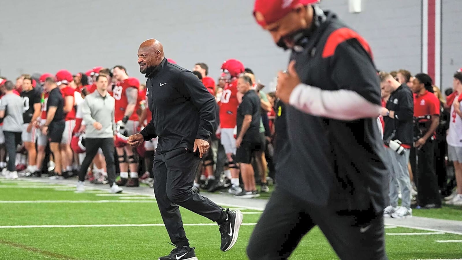 Recruiting insider says Ohio State football is at the top for coveted elite defender, and the Buckeyes are battling a Big Ten rival