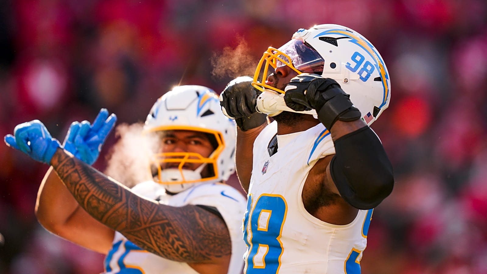 Chargers ‘Made Offers’ To Odafe Oweh, Zion Johnson