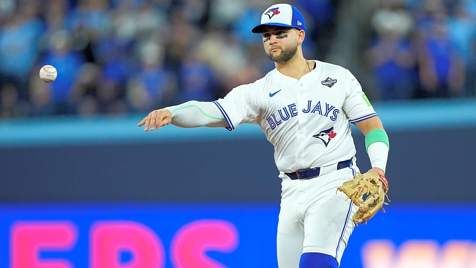 Blue Jays reportedly likely to lose one player from their World Series team