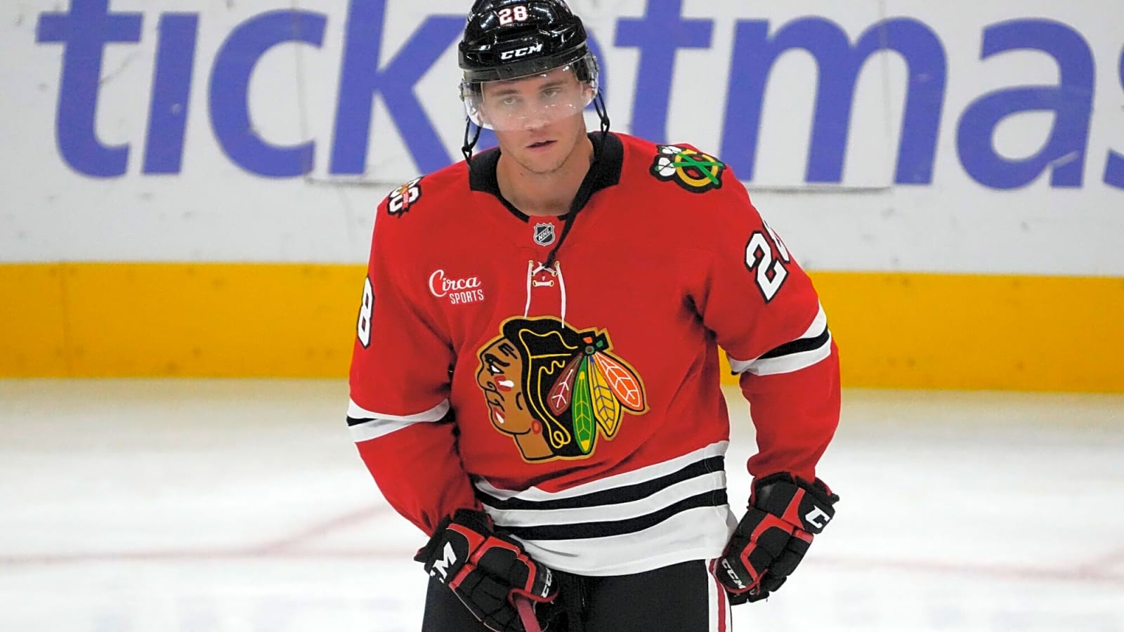 Blackhawks’ Andre Burakovsky leaves game vs. Kraken with injury