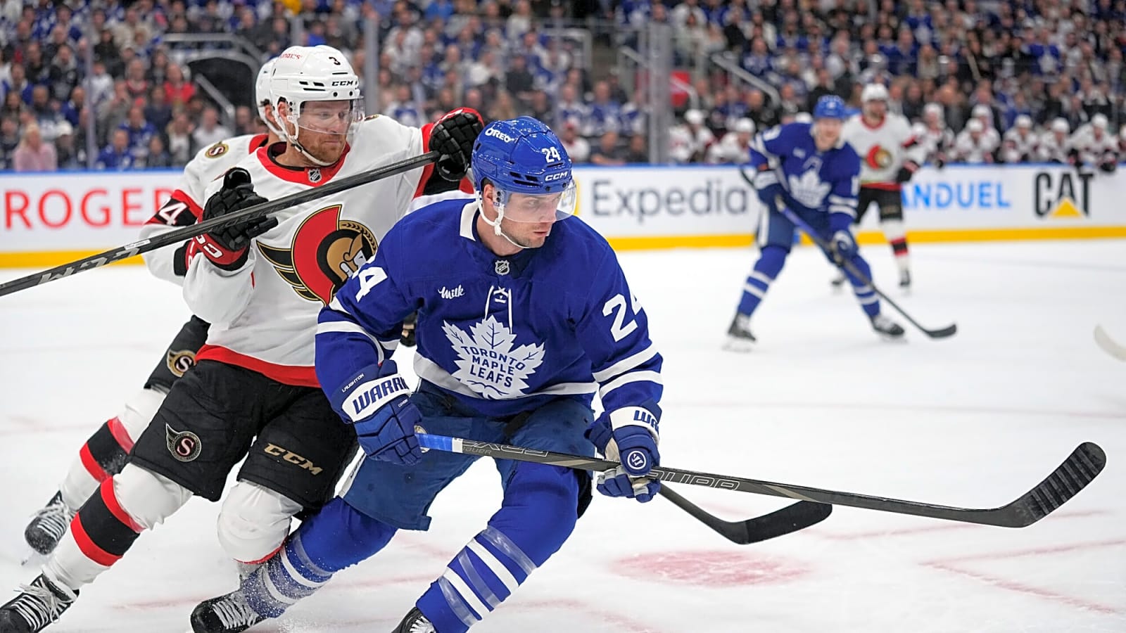 What does a successful 2025-26 season look like for Scott Laughton?