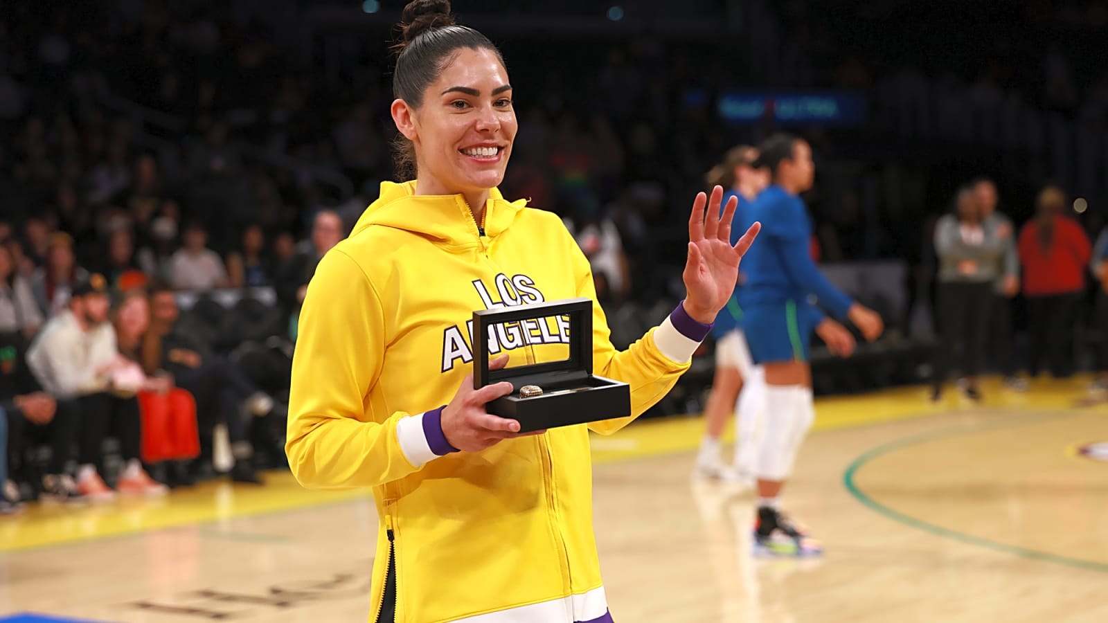 Kelsey Plum has Message for A’ja Wilson