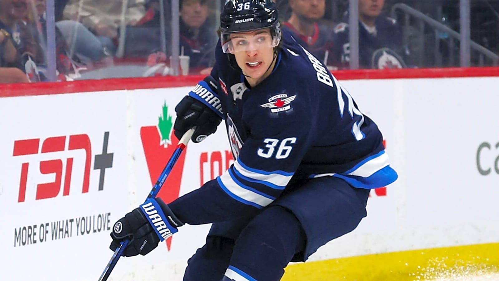 Jets sign Morgan Barron to two-year deal