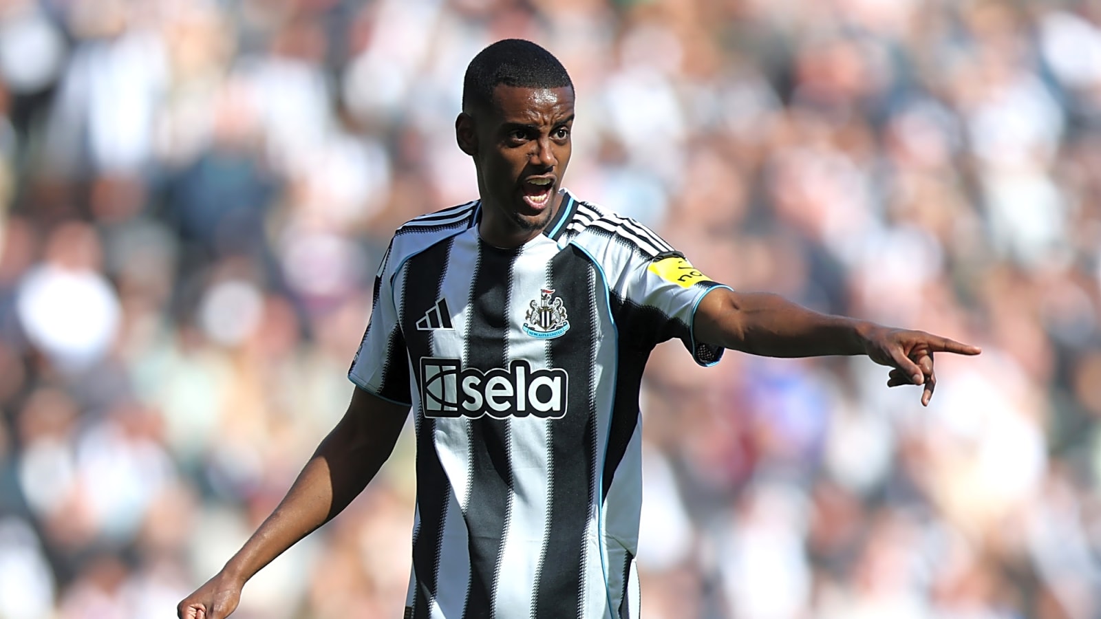 Fabrizio Romano reiterates ‘obvious’ point about Alexander Isak as Newcastle crack the whip
