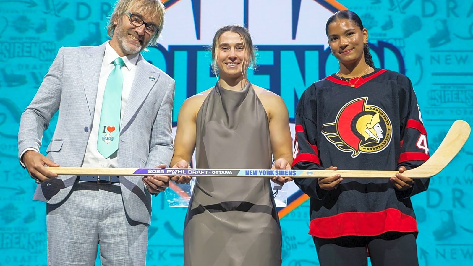 Sirens sign Dayle Ross to one-year contract