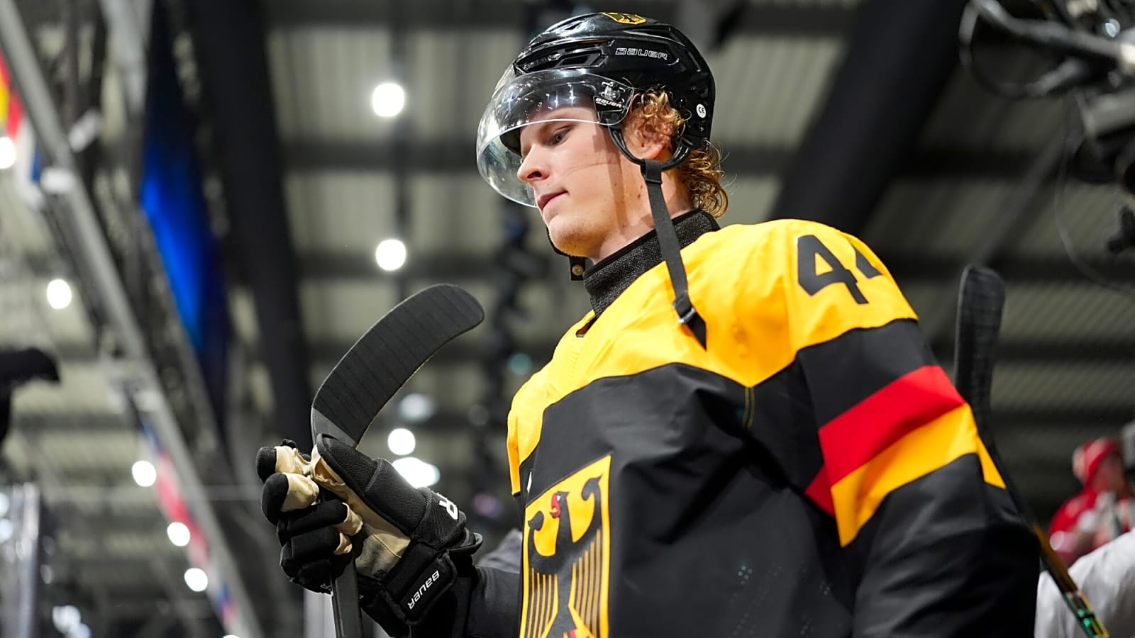 Should Josh Samanski get a bigger opportunity in the NHL with the Oilers?