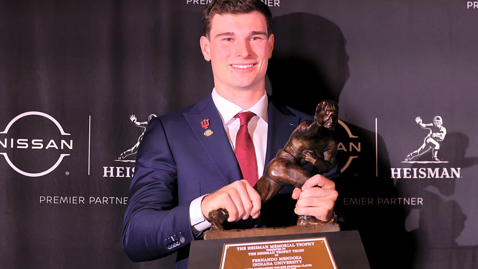 Fernando Mendoza earns hilarious compliment from former Super Bowl champion