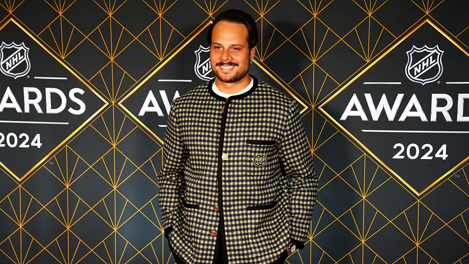 Maple Leafs’ Auston Matthews earns best fashion sense in new NHLPA player poll