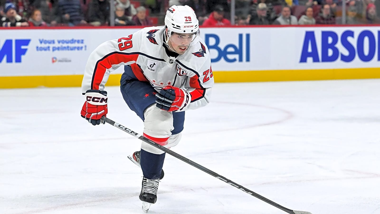 Report: Capitals re-sign Hendrix Lapierre to one-year contract