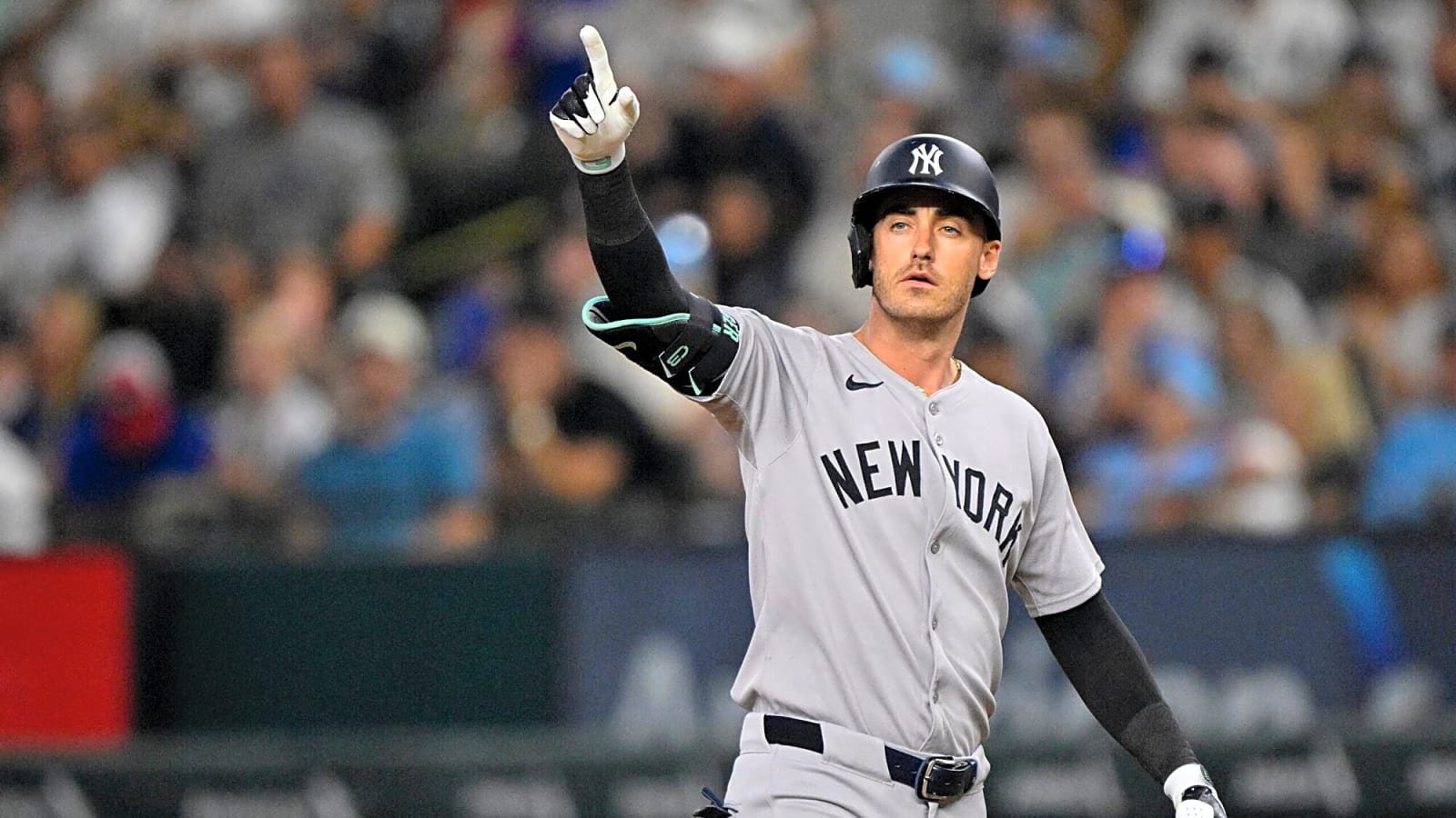 Yankees News & Buzz: Yanks miss out on Tatsuya Imai; make offer to Cody Bellinger, more